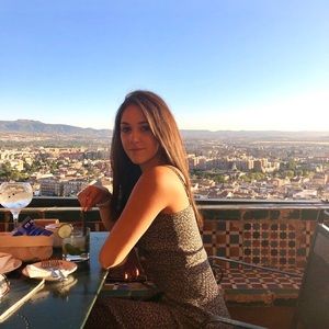 Meet your Posher, Christina